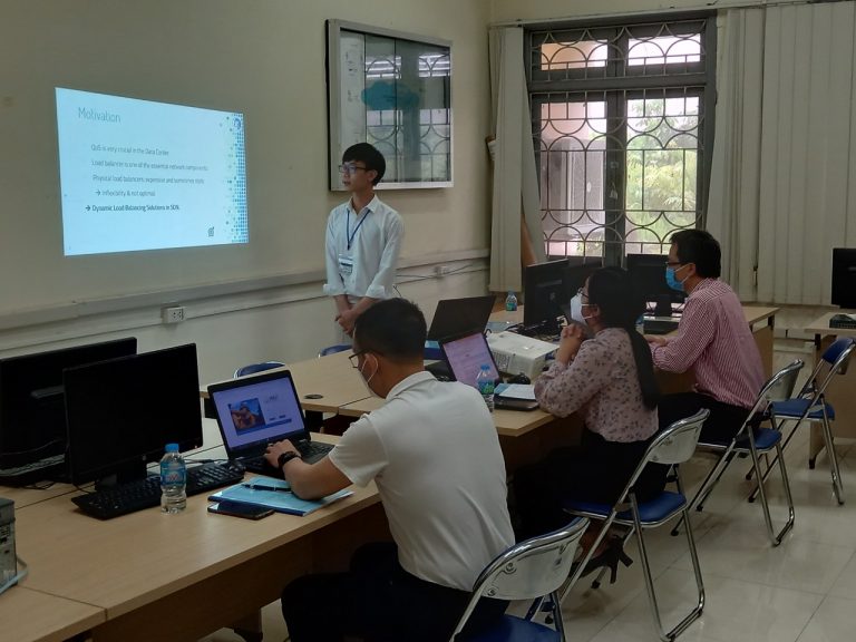 Bảo vệ khoá luận tốt nghiệp đợt 1 năm 2022