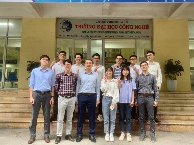 Kết thúc bảo vệ khoá luận tốt nghiệp đợt 1 năm 2022