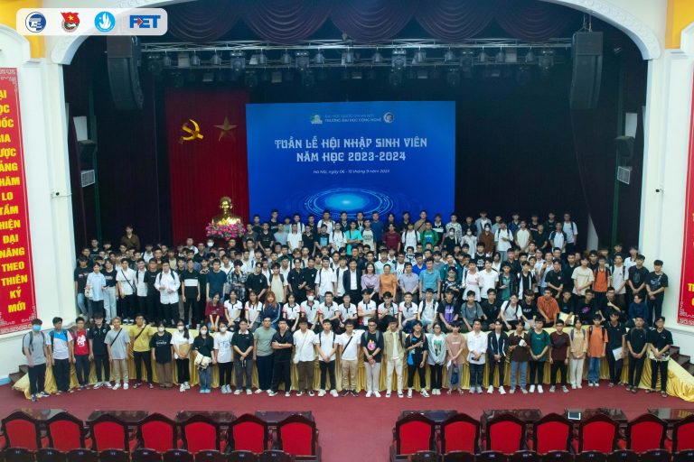 Buổi gặp mặt Ban chủ nhiệm khoa và tân sinh viên khóa 68 ngành CN9 và CN17 – Khoa Điện tử – Viễn thông